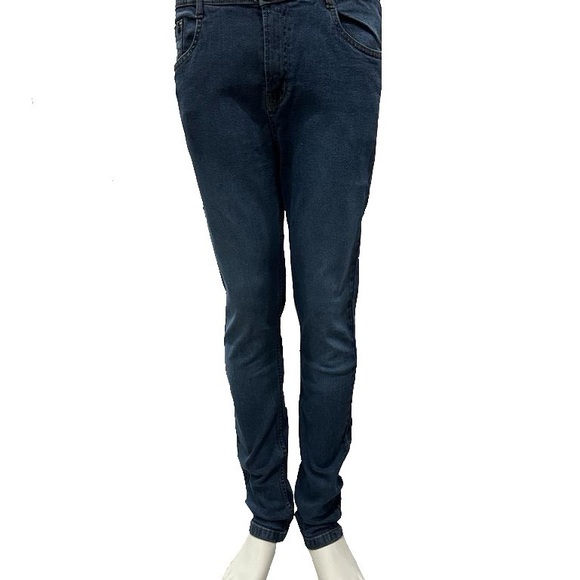 Jeans - Picture 16 of 16